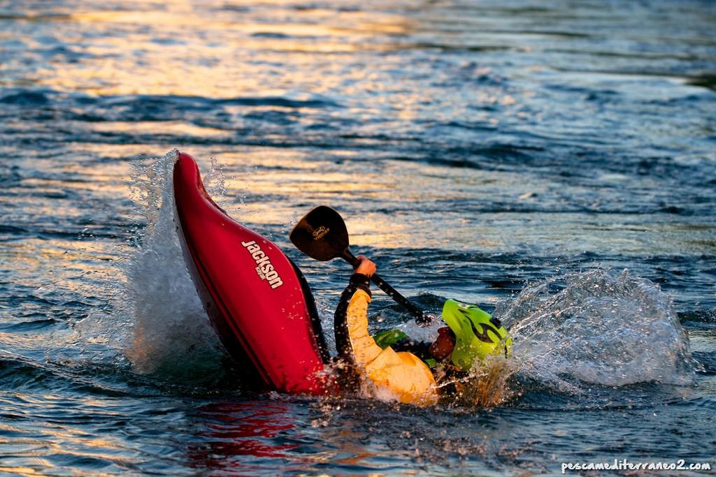 Más información sobre "Lo que debes evitar al subir a un Kayak"